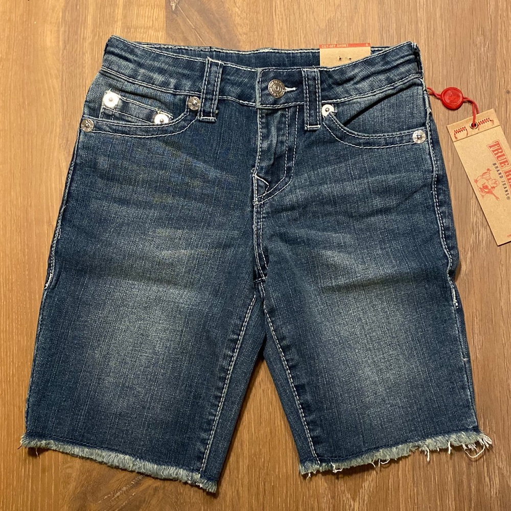 New w/tags True Religion shorts boys